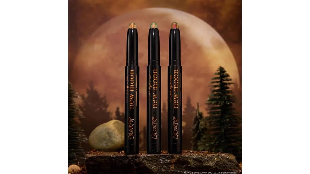 ColourPop_NewMoonLoveTriangleShadowStix 2.jpg