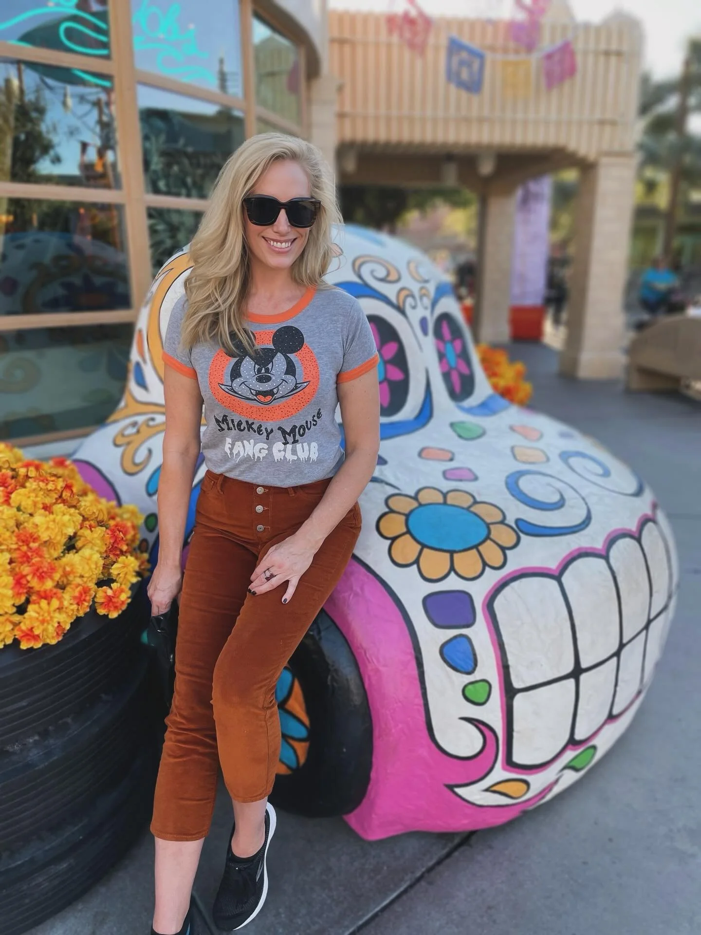 Who else loves Haul-O-Ween in Radiator Springs?! 🚘🍂&nbsp; Every detail has that extra bit of Disney magic that makes you want to slow down, take it all in, and maybe snap just *one* more picature. 🎃💛 📸

Anyone else is completely in love with DCA