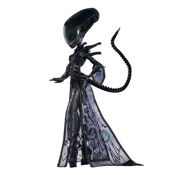 Alien-02__scaled_600.jpg