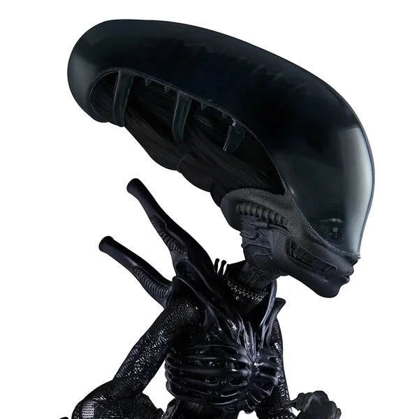 Alien-04__scaled_600.jpg