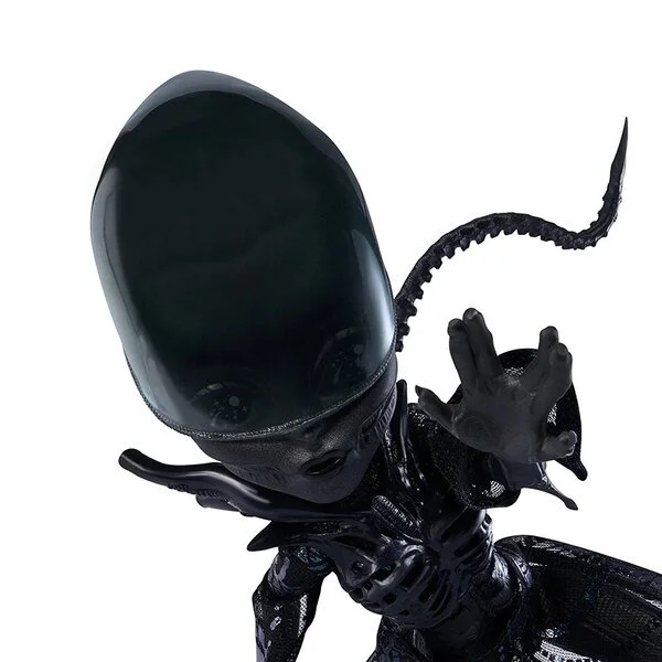 Alien-05__scaled_600.jpg