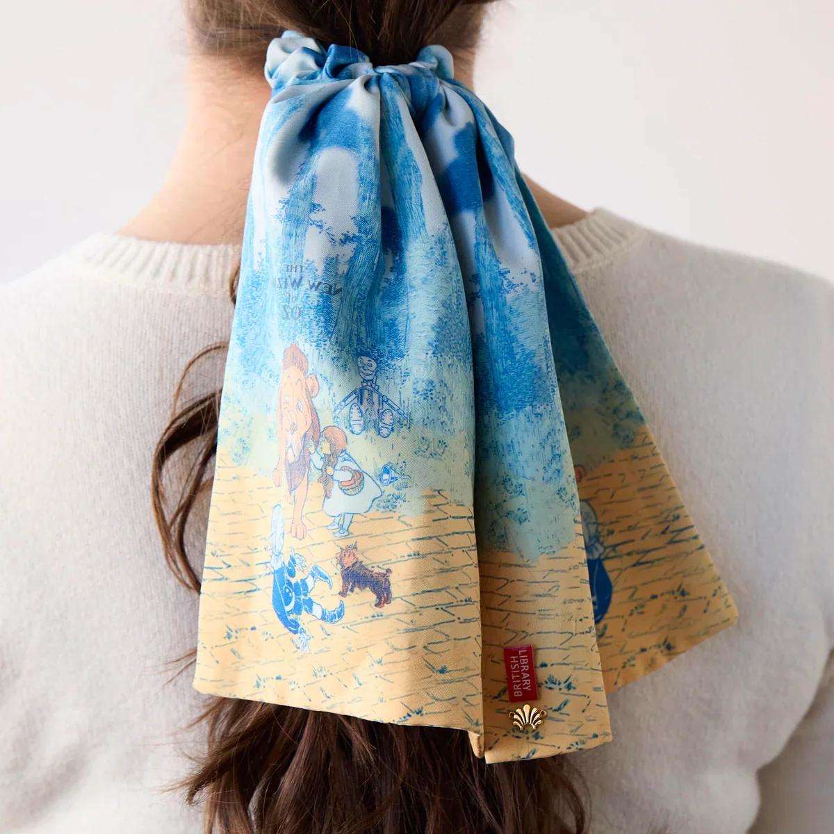 lele-sadoughi-hair-the-new-wizard-of-oz-scarf-scrunchie-1197087805_1200x.jpg.webp