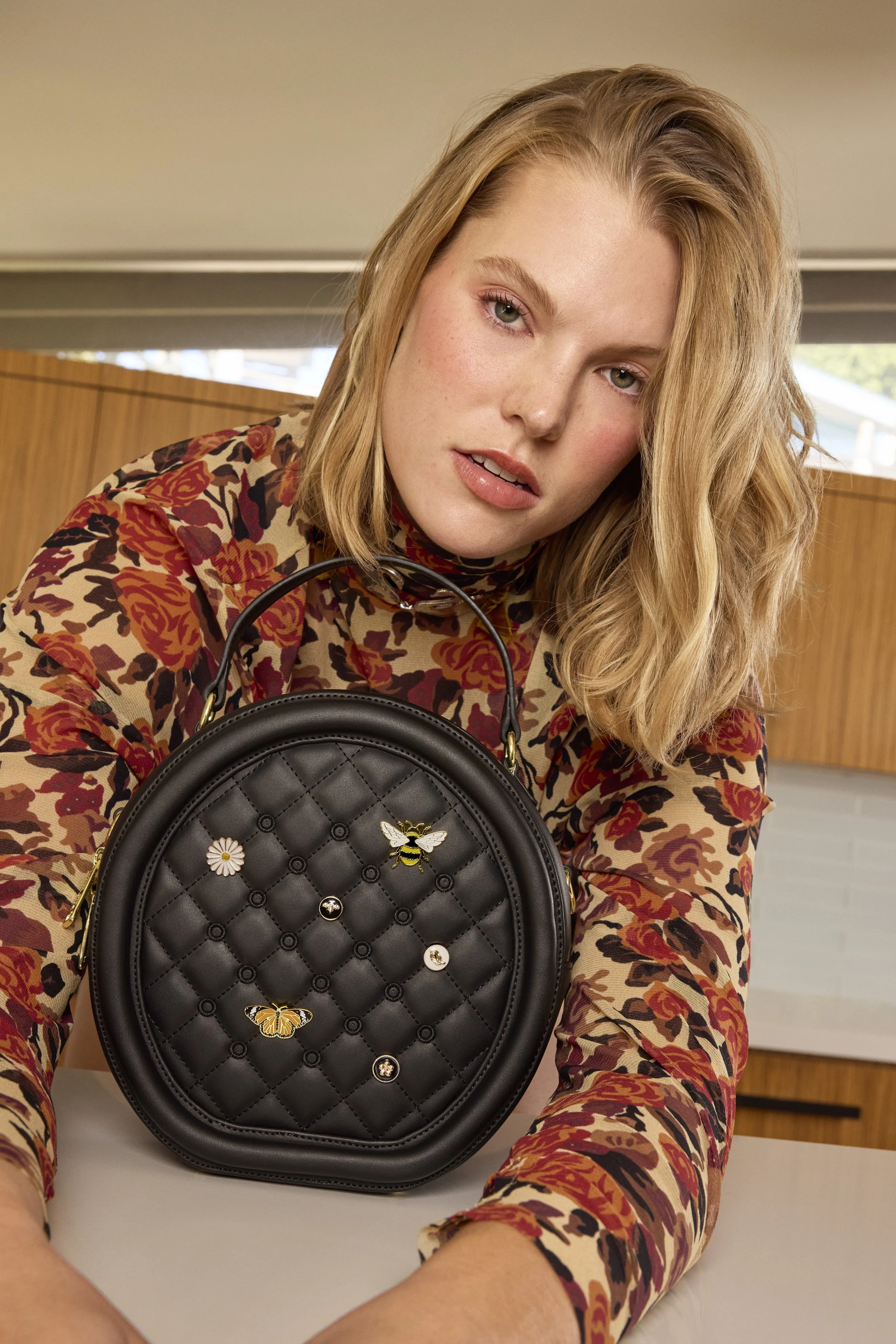 Loungefly The Laura Black Crossbody Pin Trader Bag