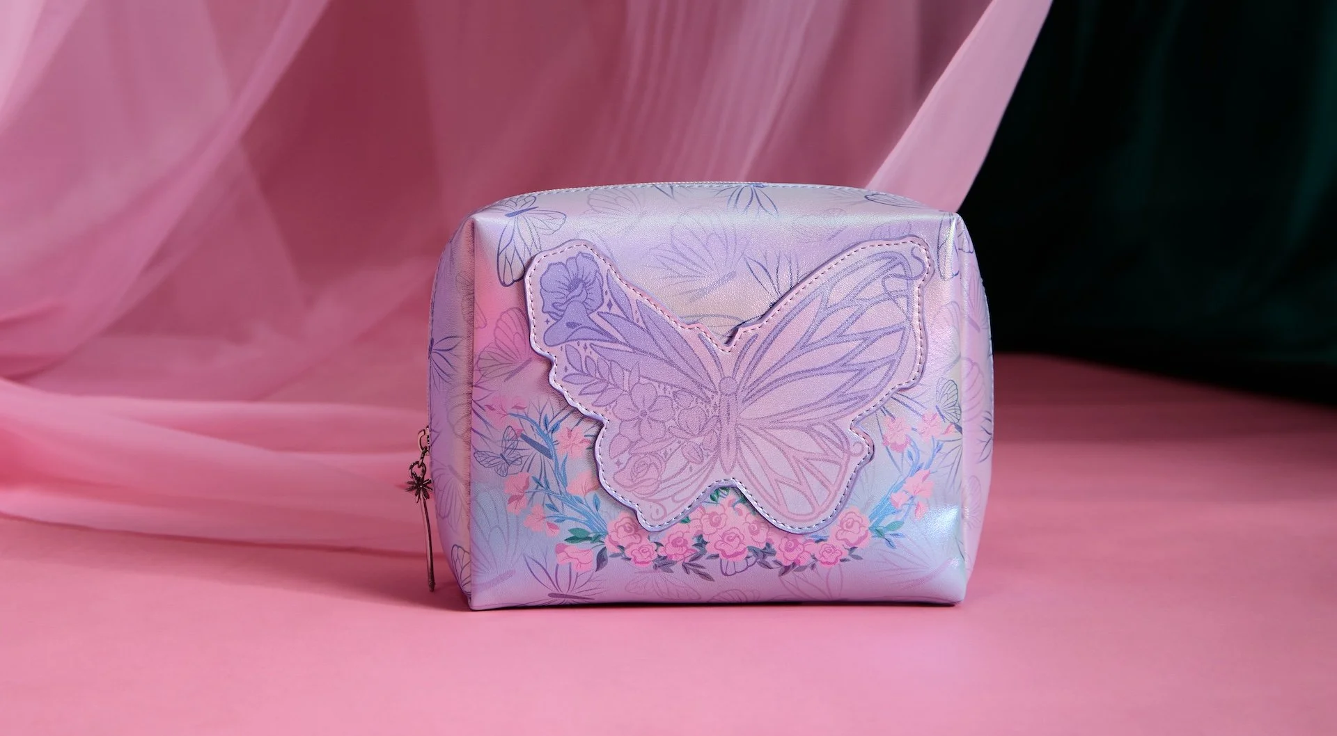 STILL LIFE_MAKE UP BAGS_1.jpeg