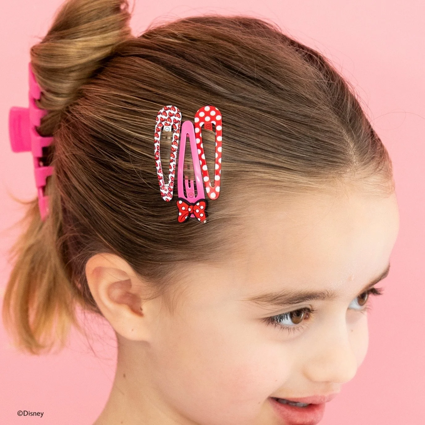 MinnieMouse_SnapHairClip_Lifestyle (1).jpeg
