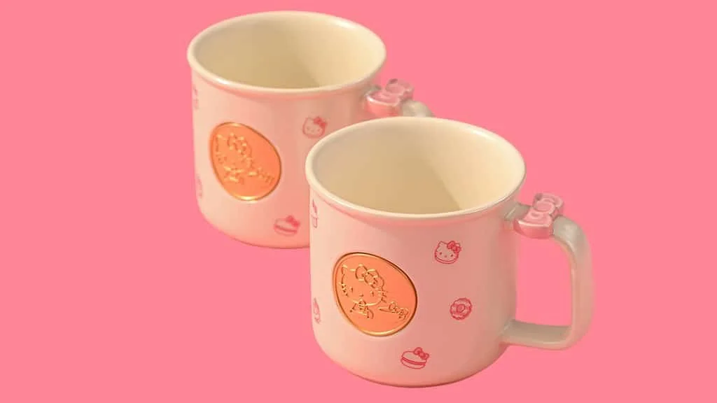 Sanrio_HelloKittyCafeSDCCMugs.jpg