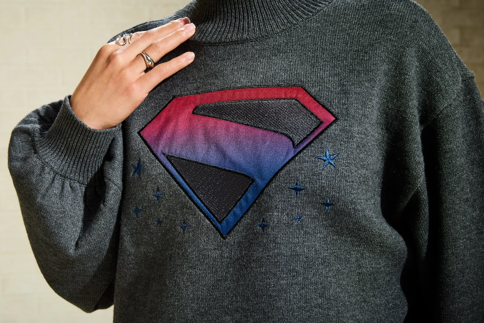 35777856_SUPERGIRL EMBROIDERY CREW_20087.jpeg