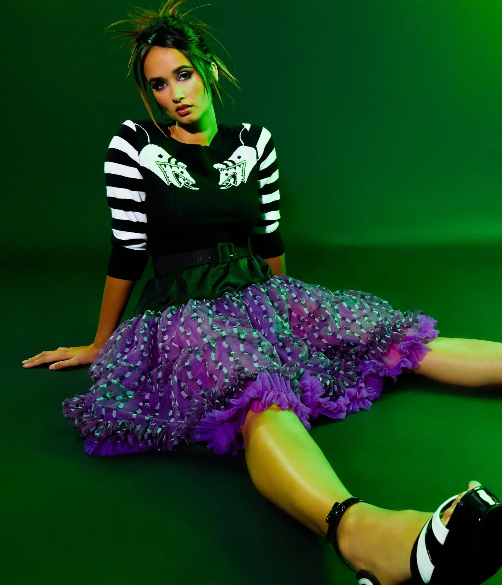 beetlejuice-x-unique-vintage-black-white-striped-sandworm-minou-sweater-7910459.jpg.webp