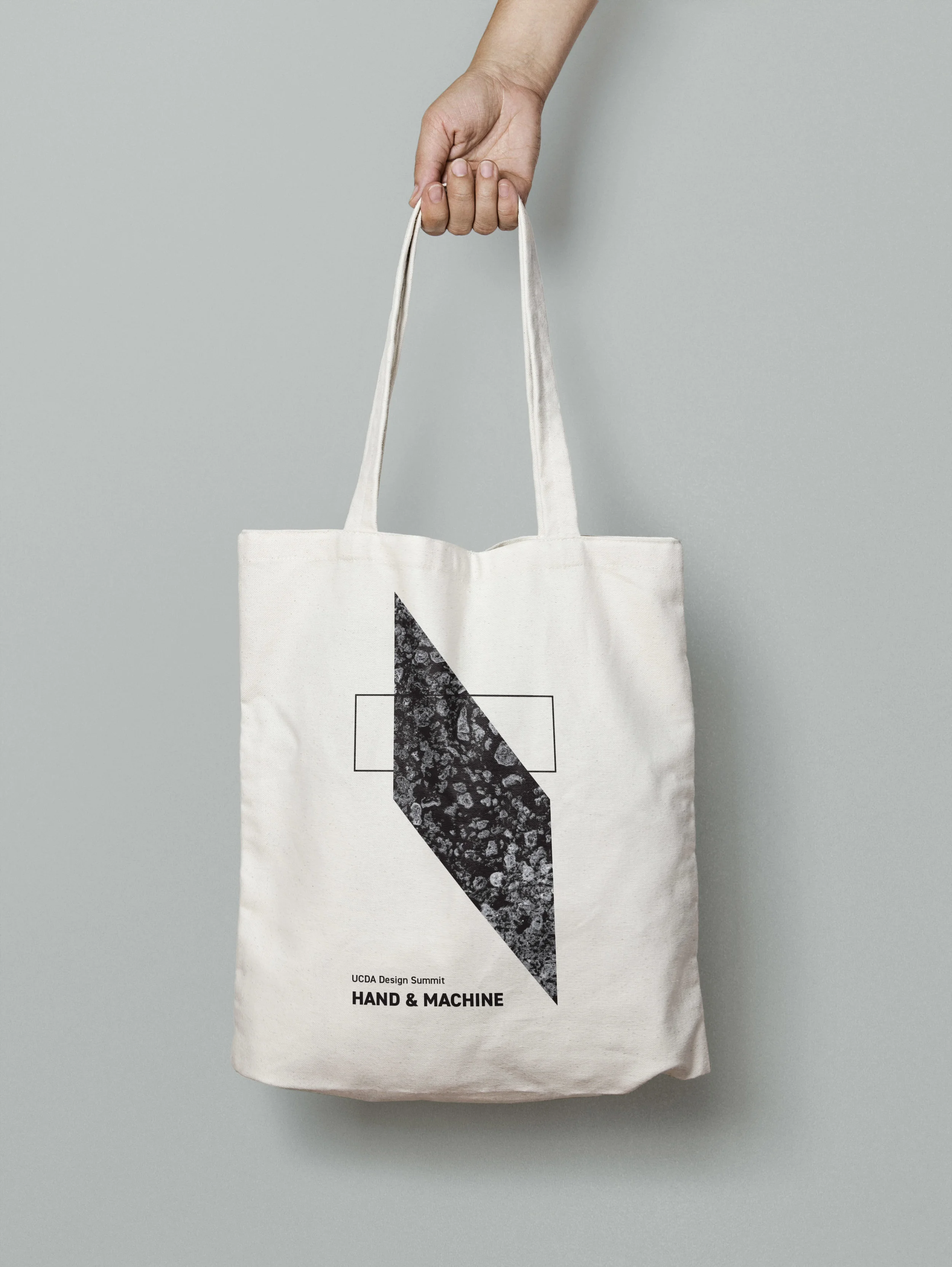 CanvasToteBagMockUp.jpg