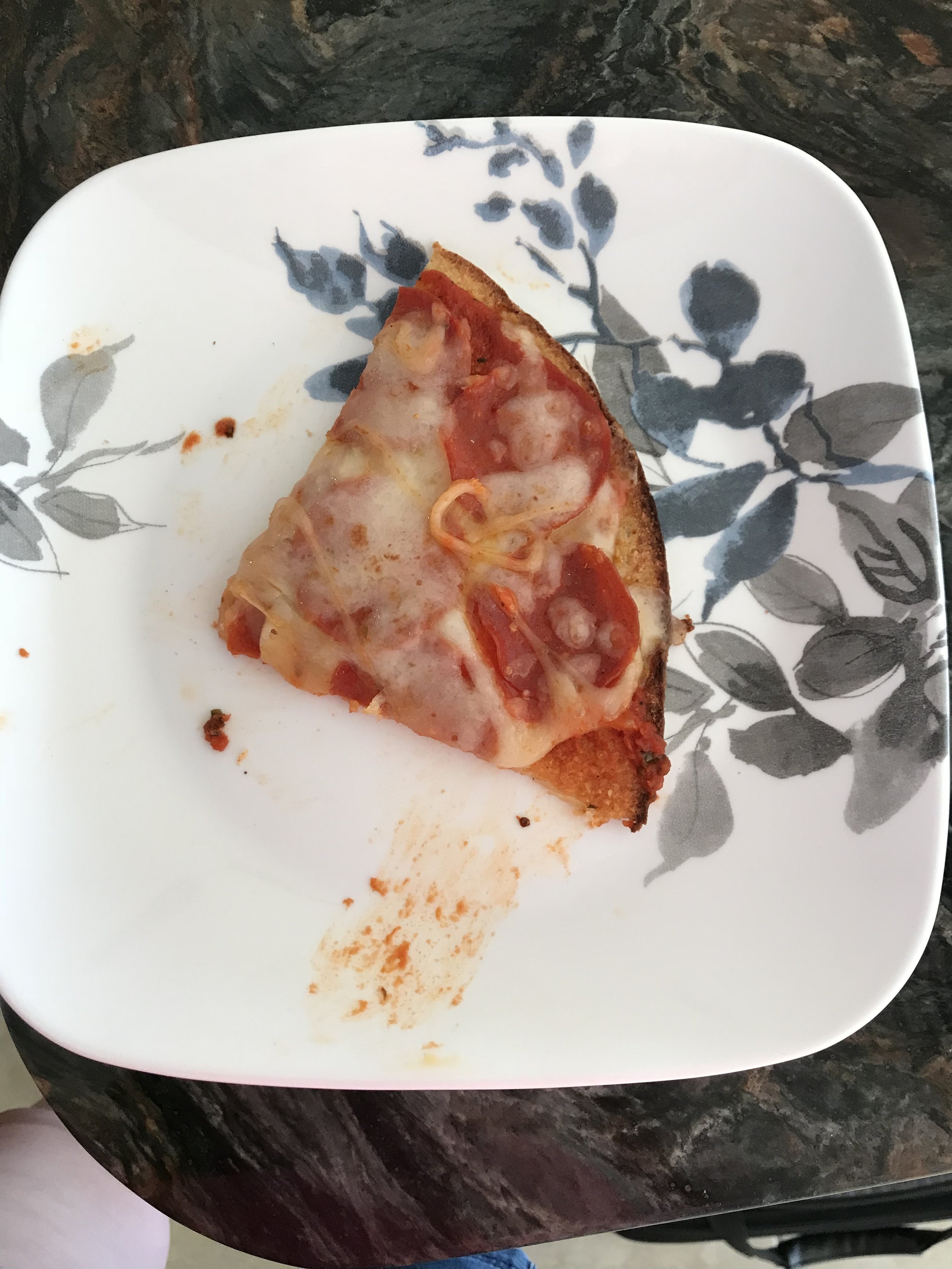 cauliflower-crusted-pepperoni-pizza.jpg