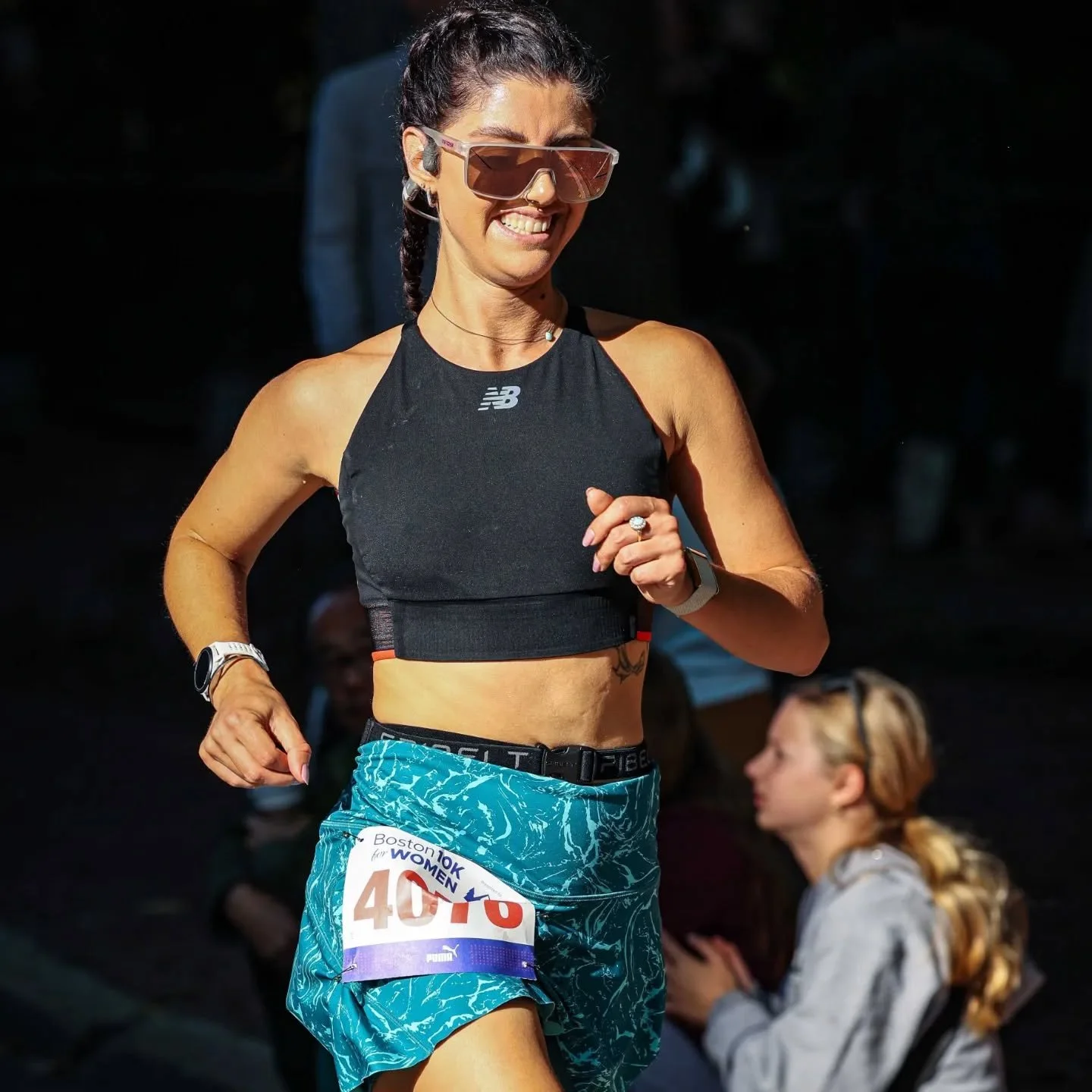 Big racing weekend for Liberty at the @bos10kforwomen , Wayland invitational @usatfne XC meet and the @chimarathon ! (First photo by @franipac )