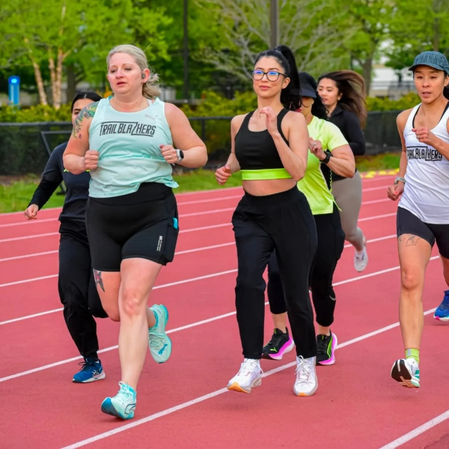 Year three of this joyful event. When you pair the country's oldest women's running team with Boston's newest and most vibrant women's run crew, something special happens. @libertyacrunning brought the track pointers, @trailblazhersrunco brought the 