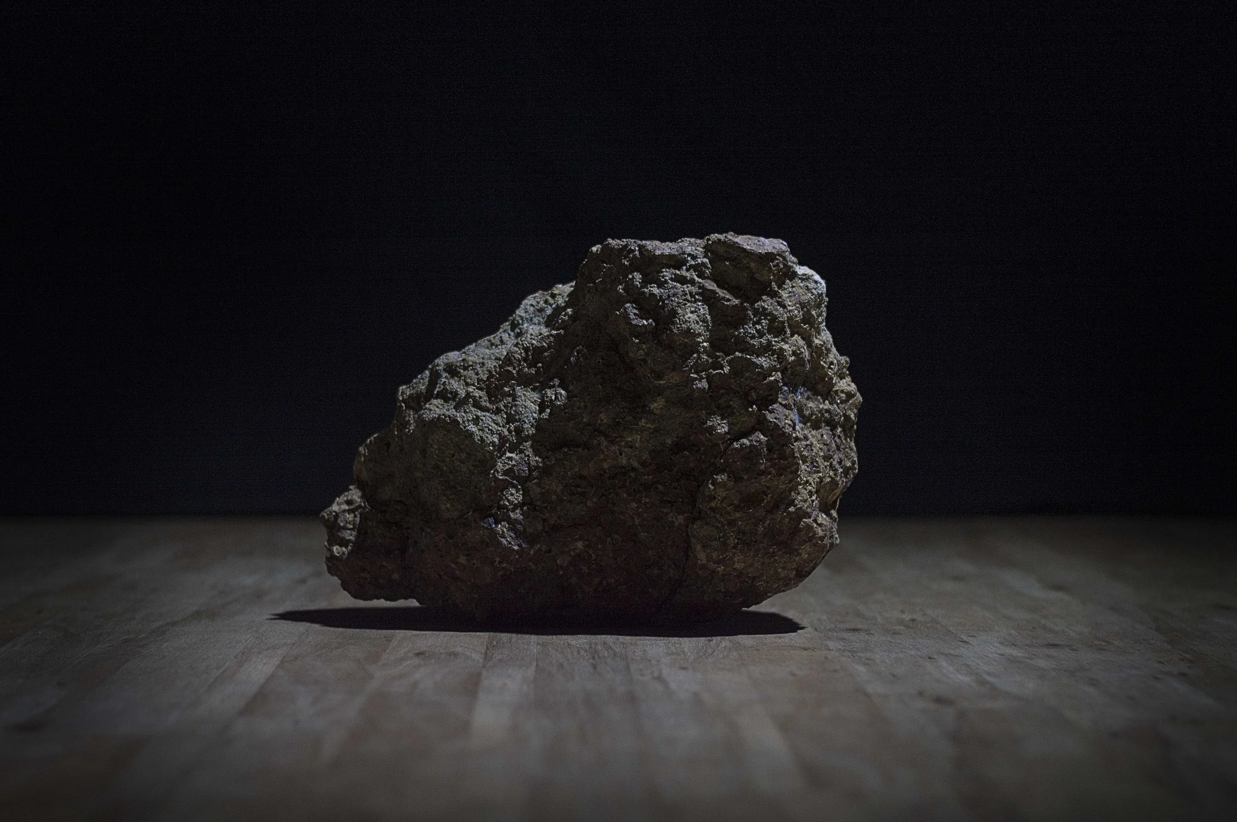  Matthew Pope is a multidisciplinary artist whose creative practice scopes throughout sculpture, performance, video art and printmaking.   His work explores varying ideas and concepts such as merging the earth with humans, the limits of the physical 