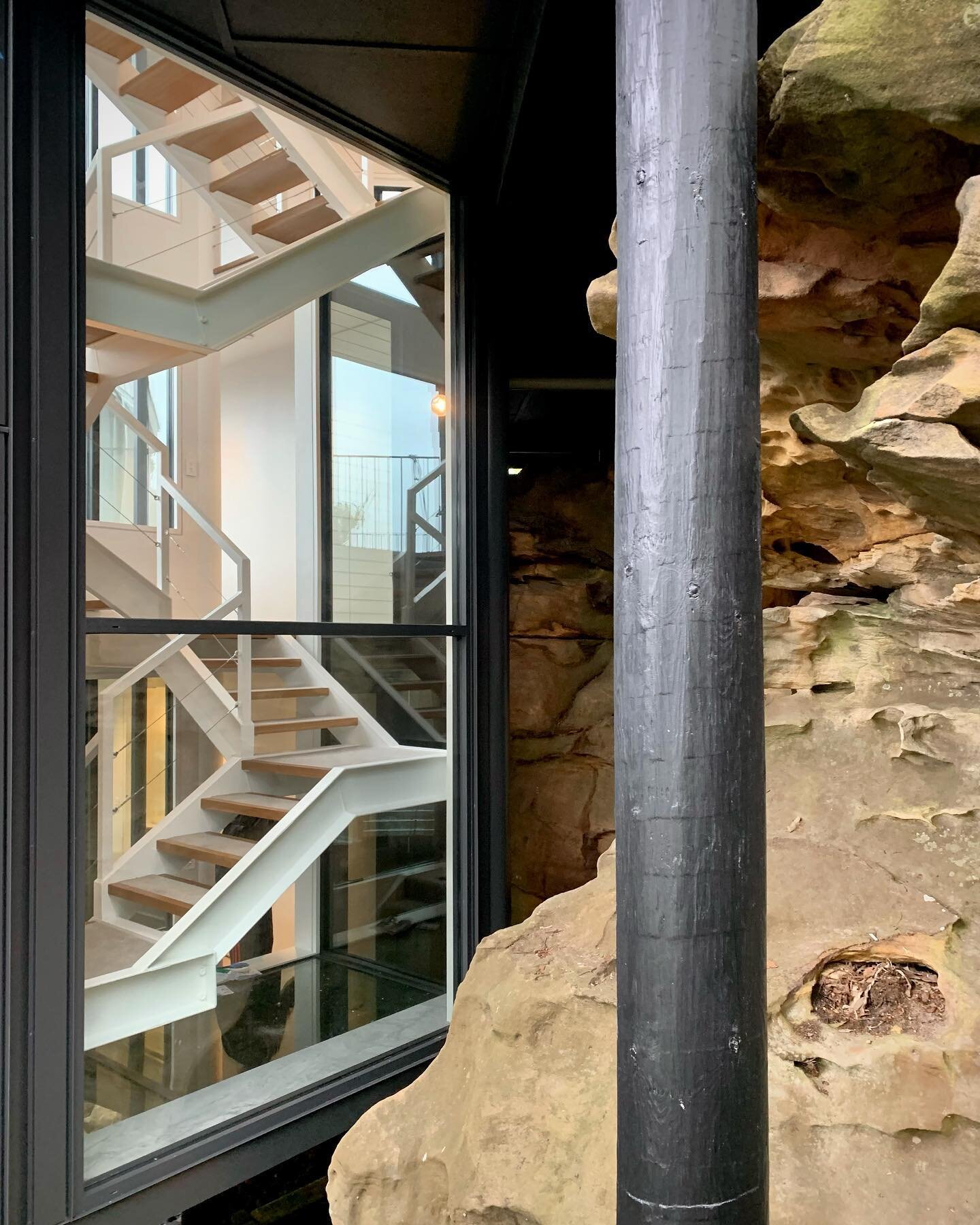Stone, steel, timber and glass down at Yowie Bay. @buildbydesign.bbd 👏 
Almost there&hellip;

#abstract #composition #cliff #naturalstone #naturevstechnology #architecture #design #sydney #sutherlandshirearchitect #sydneyarchitect #balance #monument