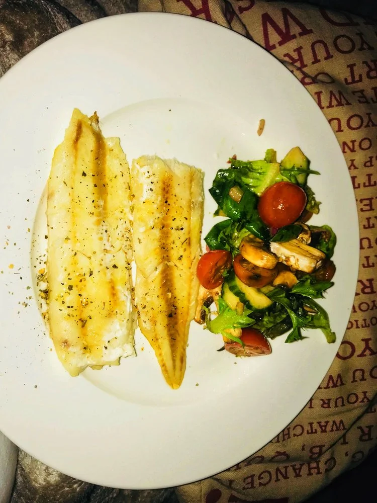 Simple and easy Fish with Salad