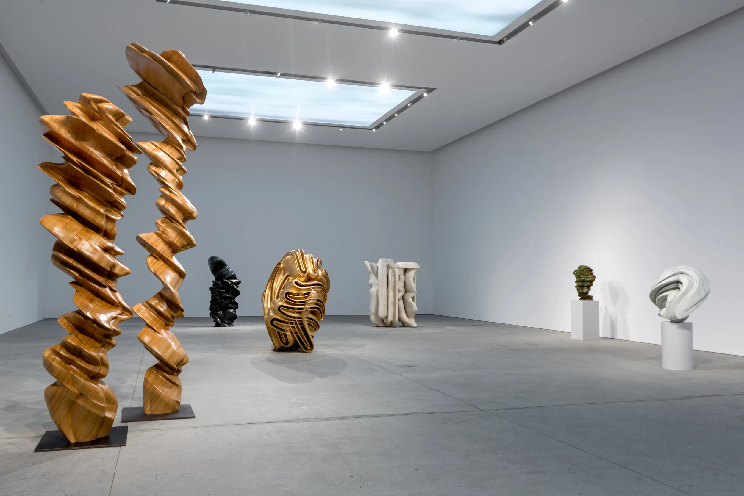Installation views of Tony Cragg's solo show at Leila Heller Gallery, Dubai, March 2017. Courtesy of Leila Heller Gallery.
