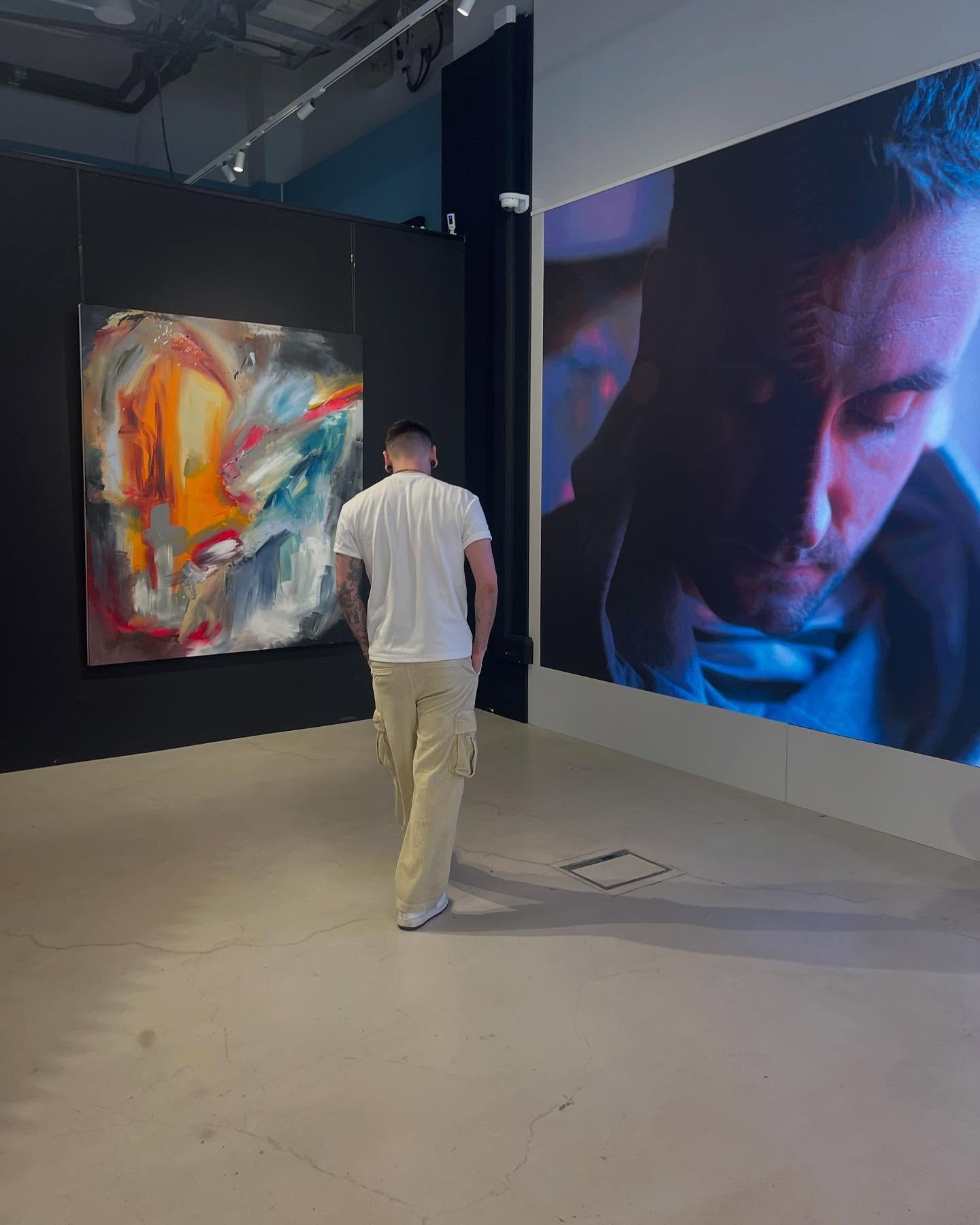 Congratulations @jakeandrewart on the opening of Syzygy at @mondoir.art &mdash; Jake is an incredible artist who I met a few years ago and whose work continues to fascinate me. He fuses colour and sound, digital and physical and produces profoundly c