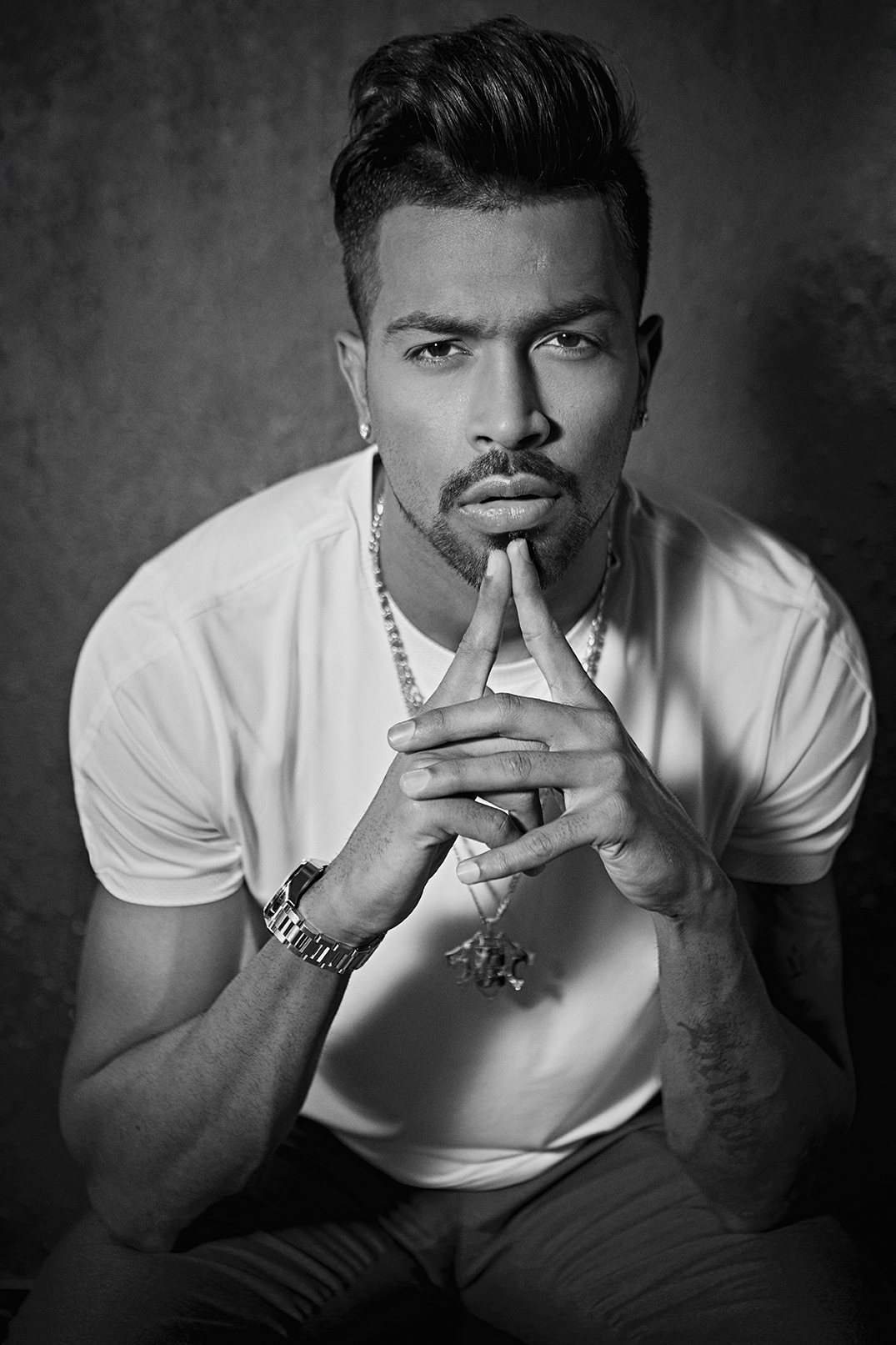 India's star all-rounder Hardik Pandya unfolds his hairstyle