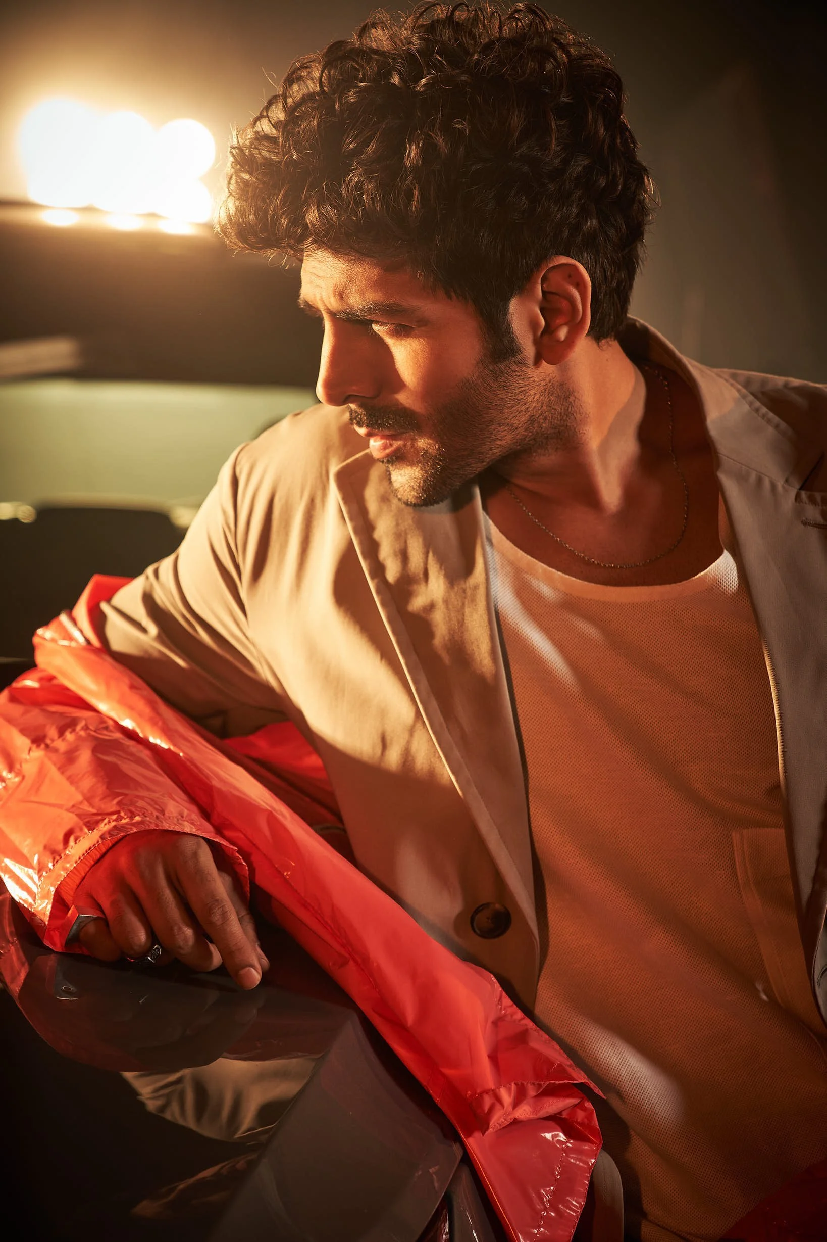 Hello+Magazine+with+Kartik+Aaryan+(26th+March+2023)2090.jpg