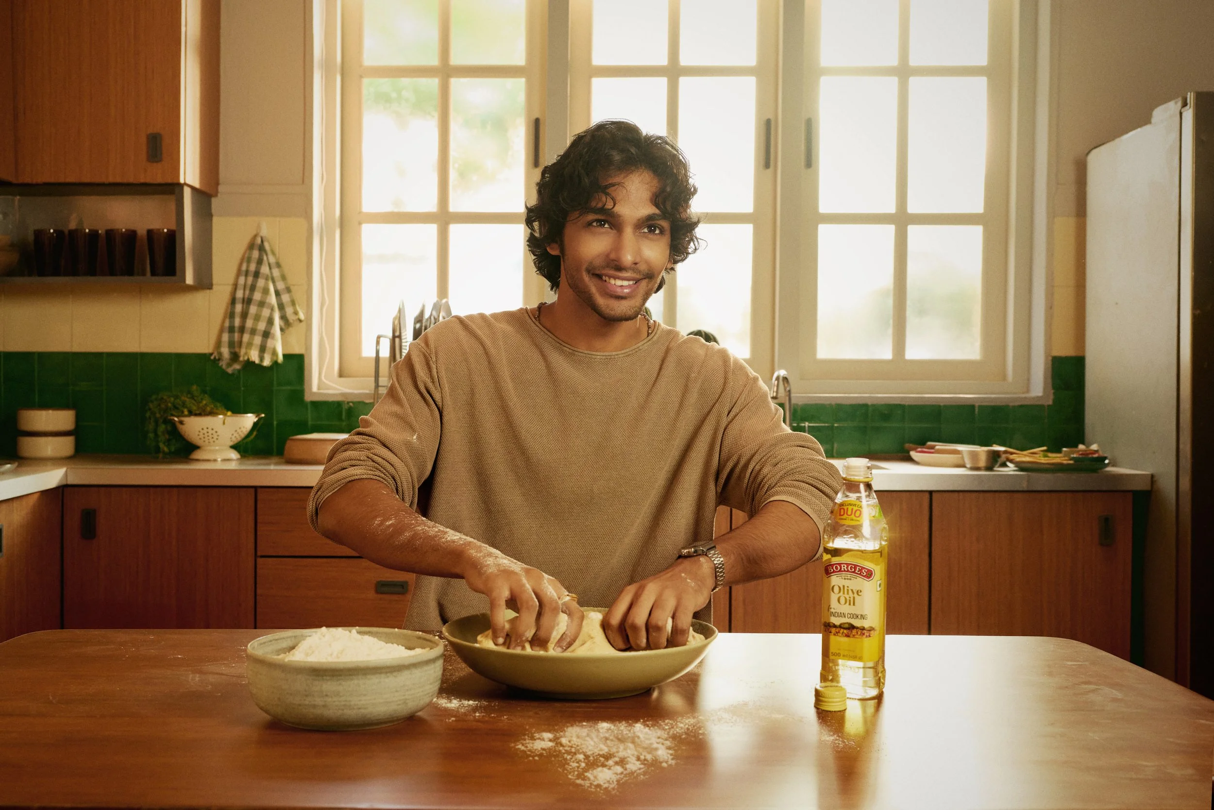 Borges Oil with models (18th November 2025)45353.jpg