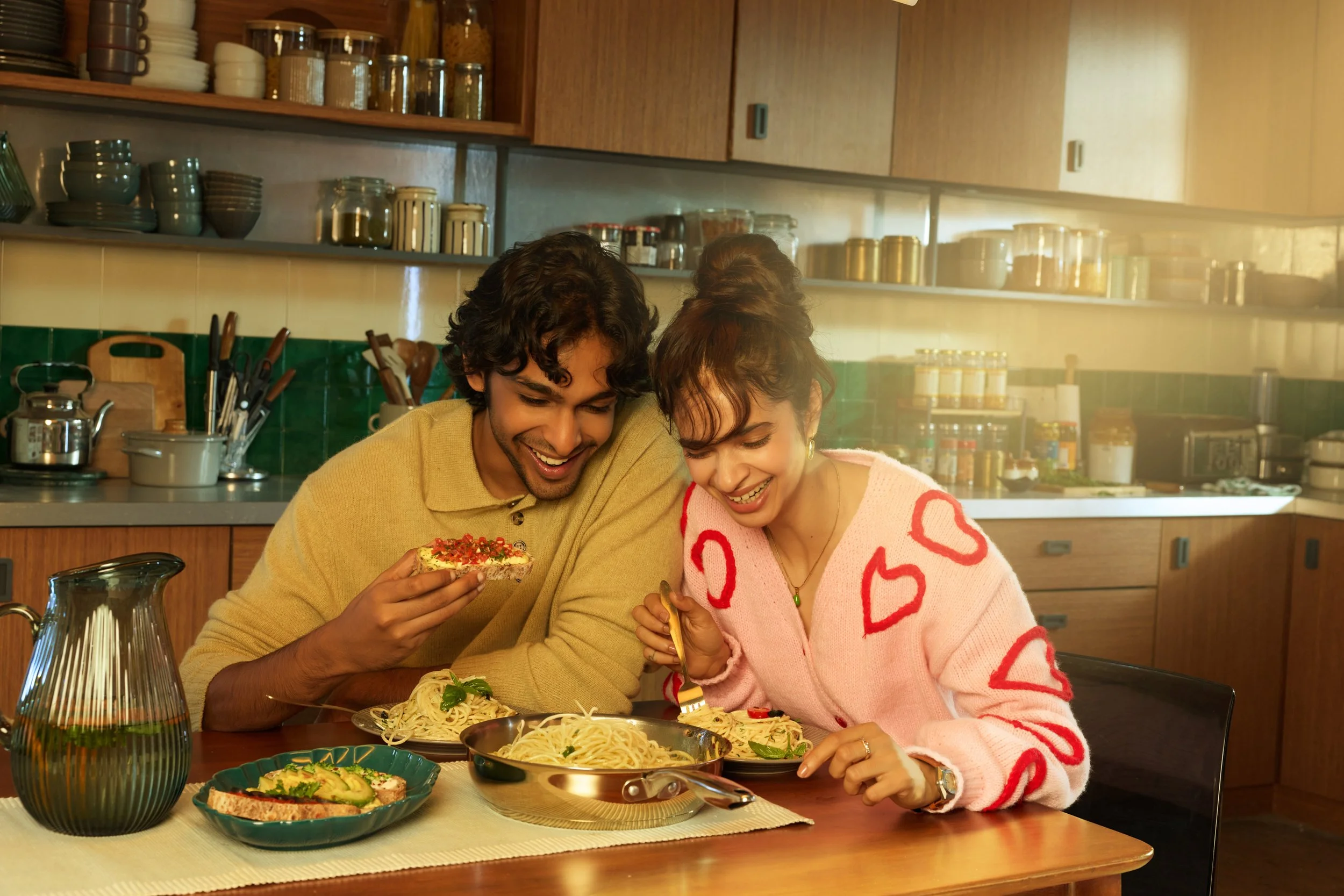 Borges Oil with models (18th November 2025)45643.jpg.jpg