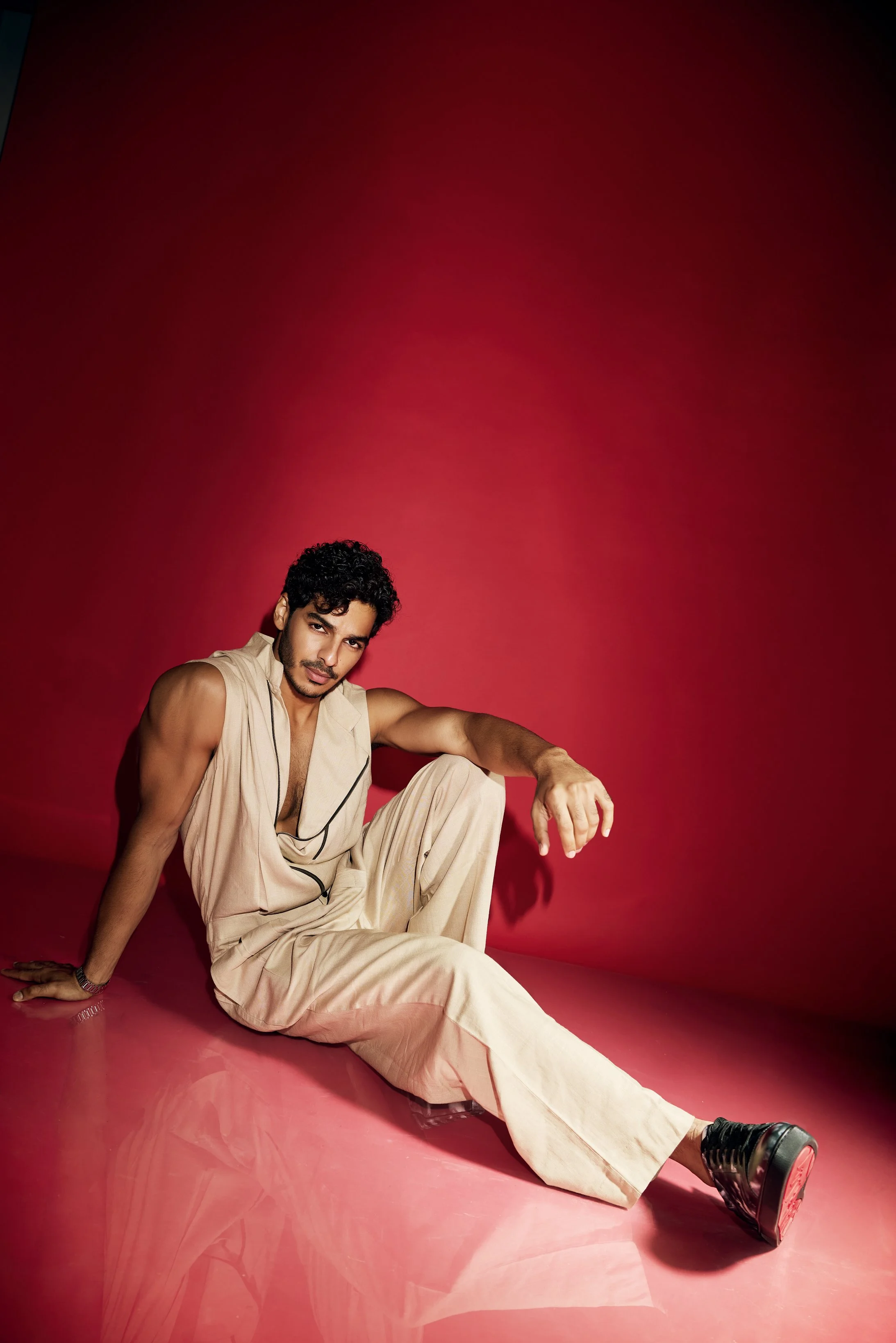Christian Louboutin with Ishaan Khatter (4th July 2026)0409.jpg