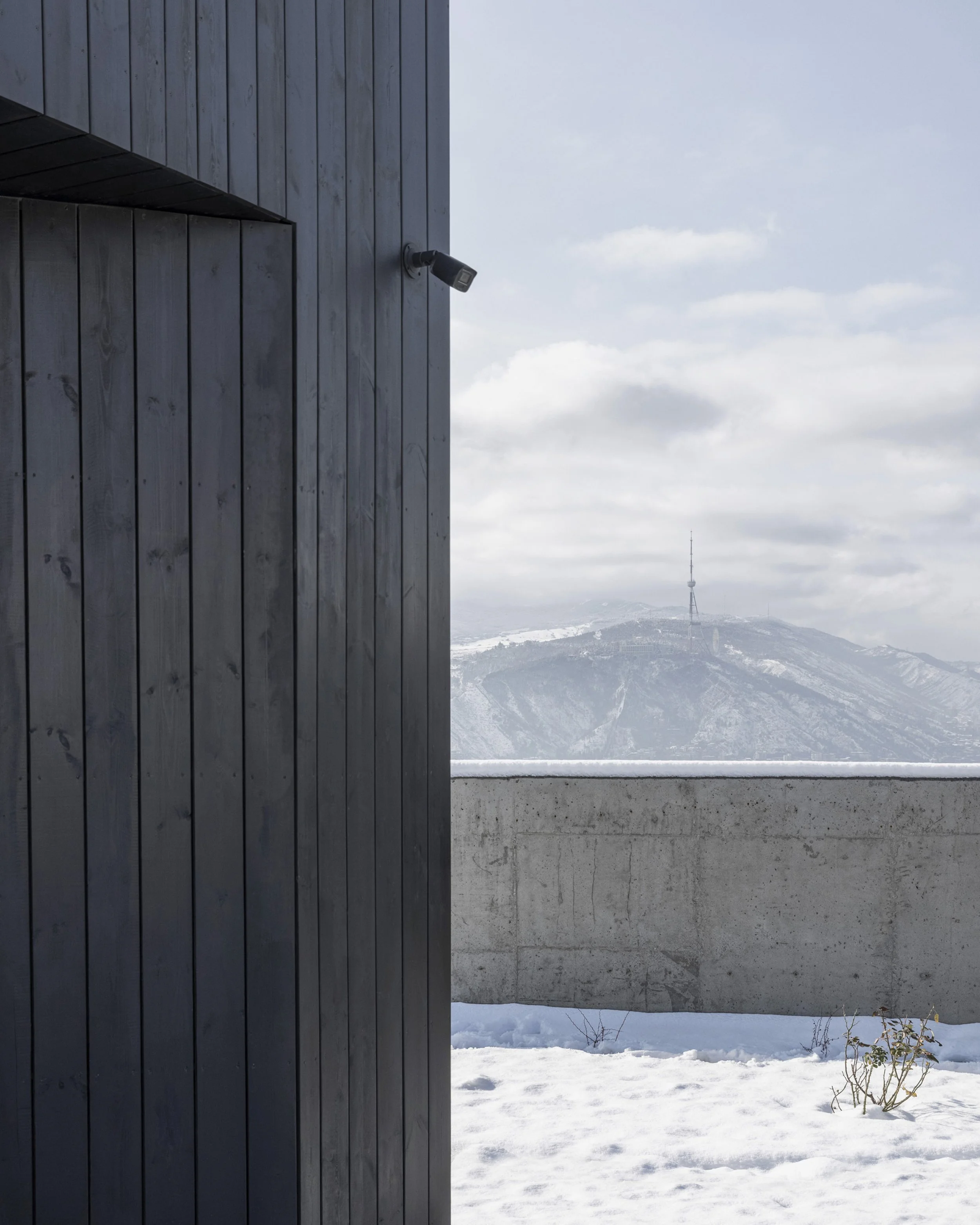 Elia House by Idaaf Architects_18_1676008197.jpg