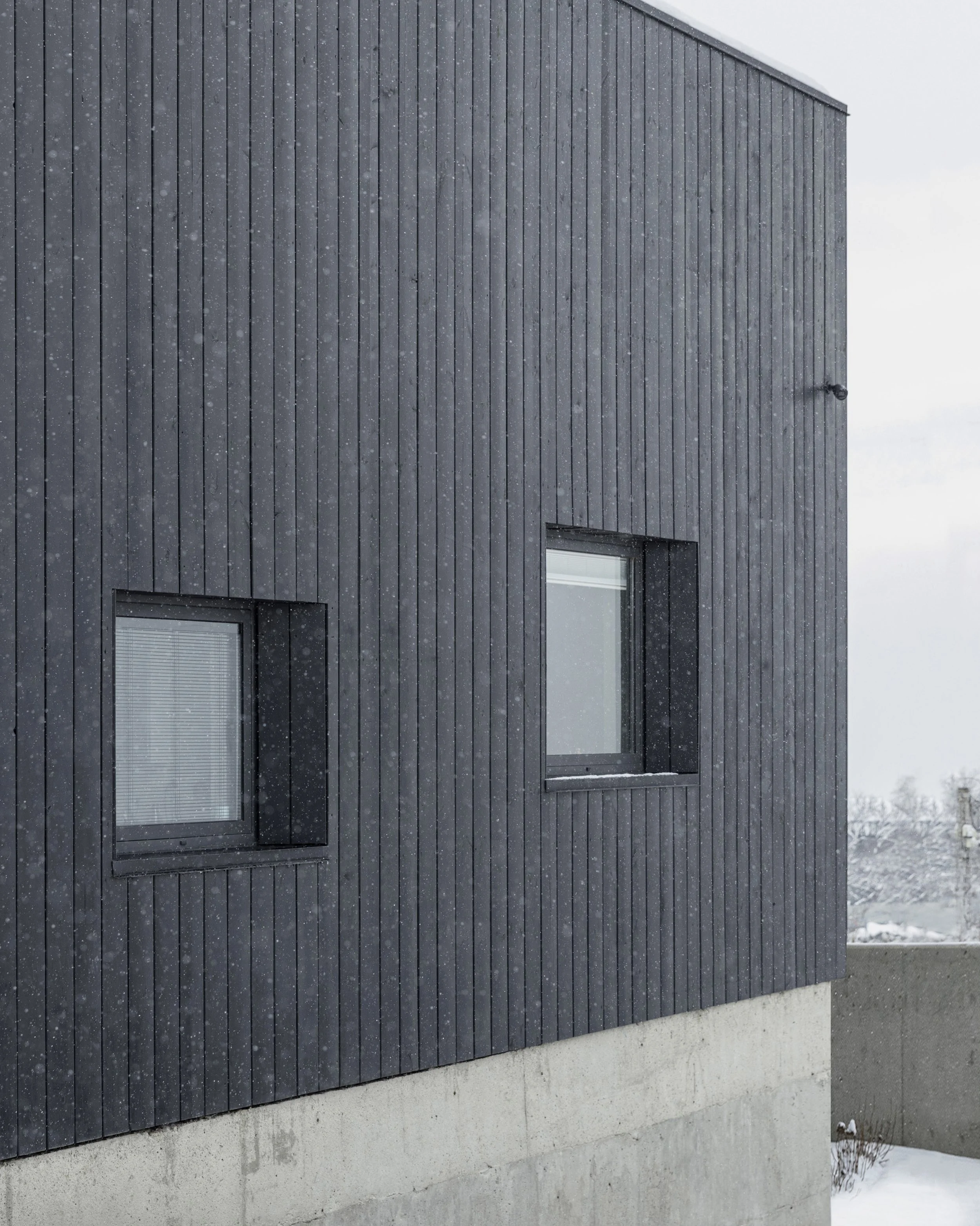 Elia House by Idaaf Architects_11_1676008197.jpg