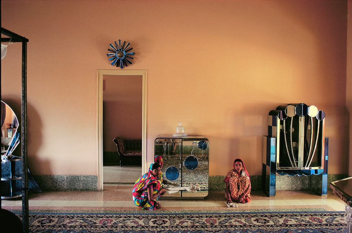 Employees, Morvi Palace