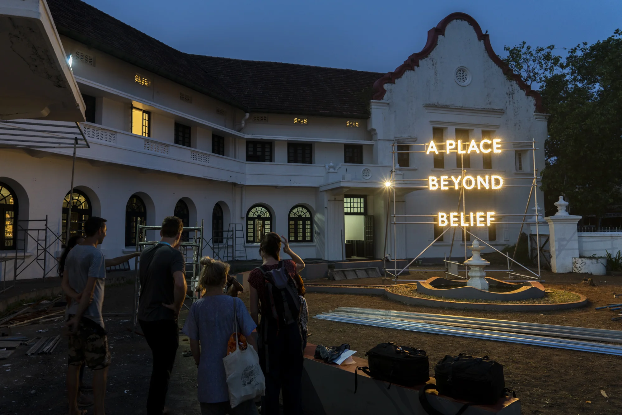 Nathan Coley, installation view at Kochi-Muziris Biennale 2018, courtesy of Kochi Biennale Foundation
