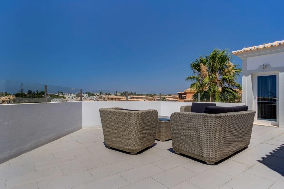 UPSTAIRS TERRACE