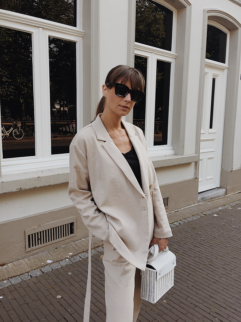 Linen Suit — MODEDAMOUR