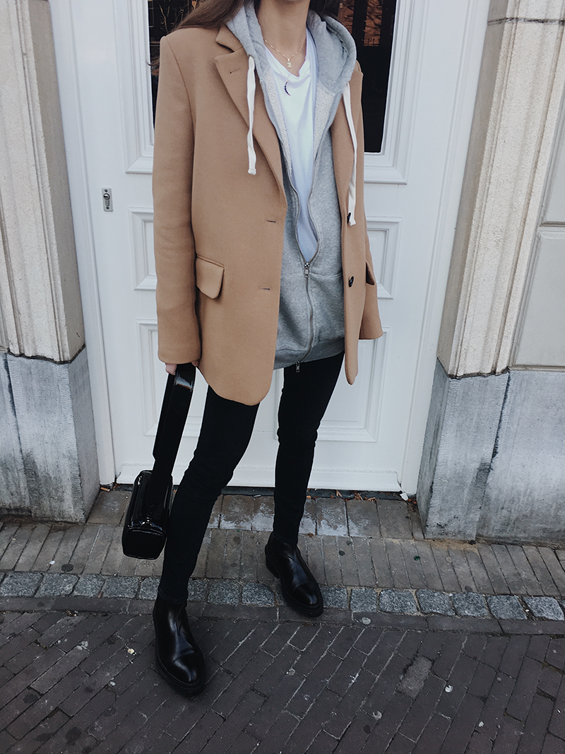 Casual and Comfortable — MODEDAMOUR