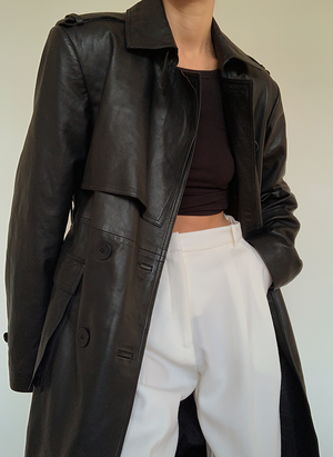 The Leather Trench — MODEDAMOUR