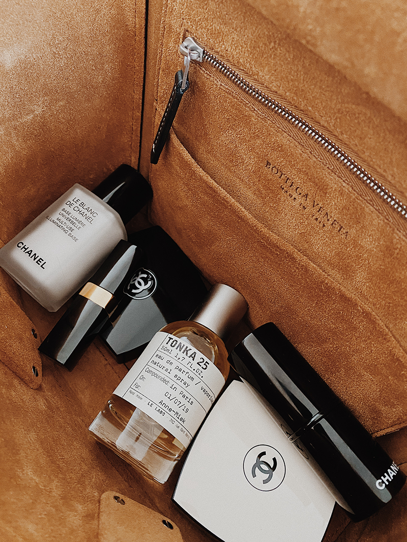 Modedamour - Beauty Essentials 4.png