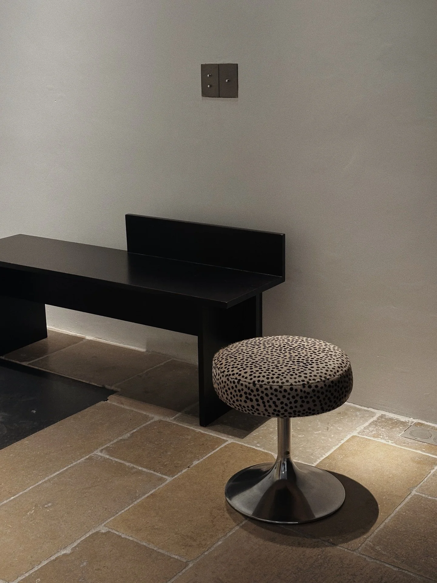 R&oacute;he objects.