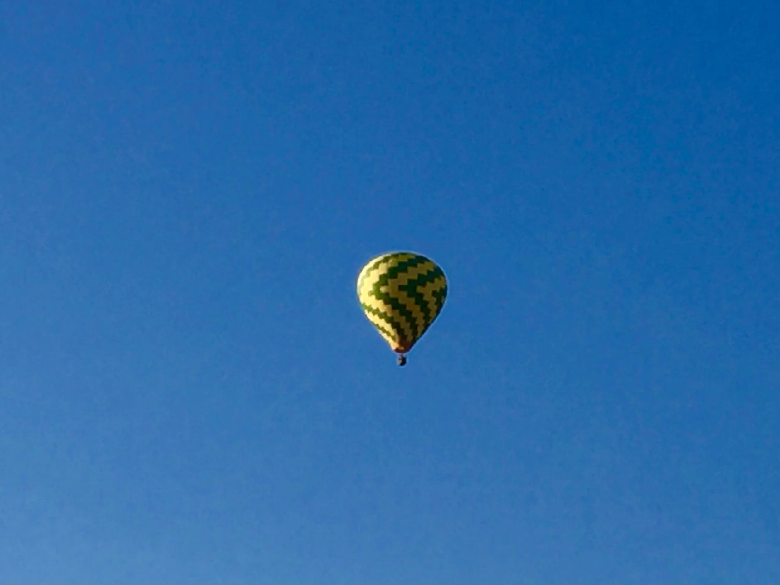 Hot air balloons over ARGO &amp; me.&nbsp; - JohnButlersBuzz.com