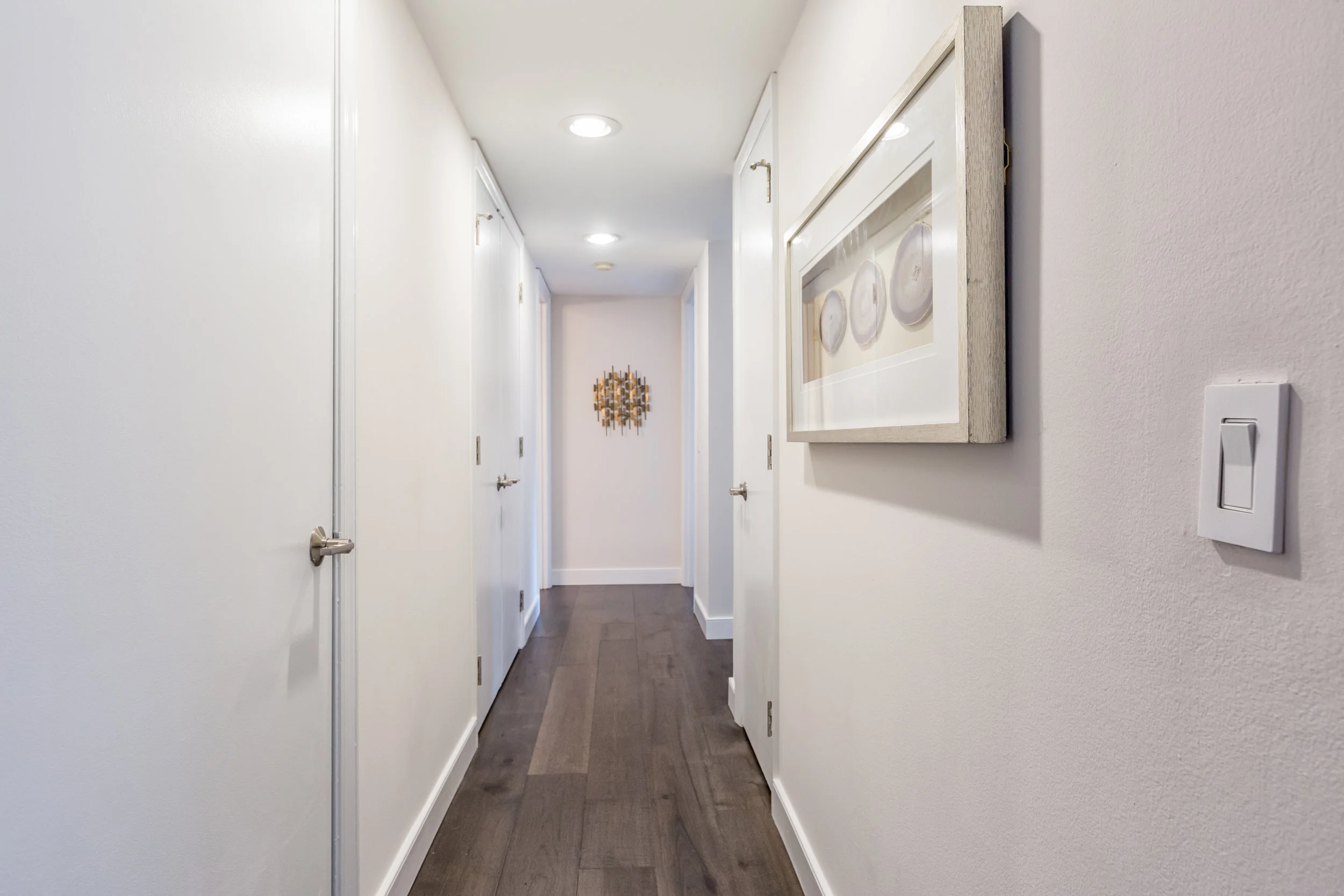 13 - Hallway.jpg