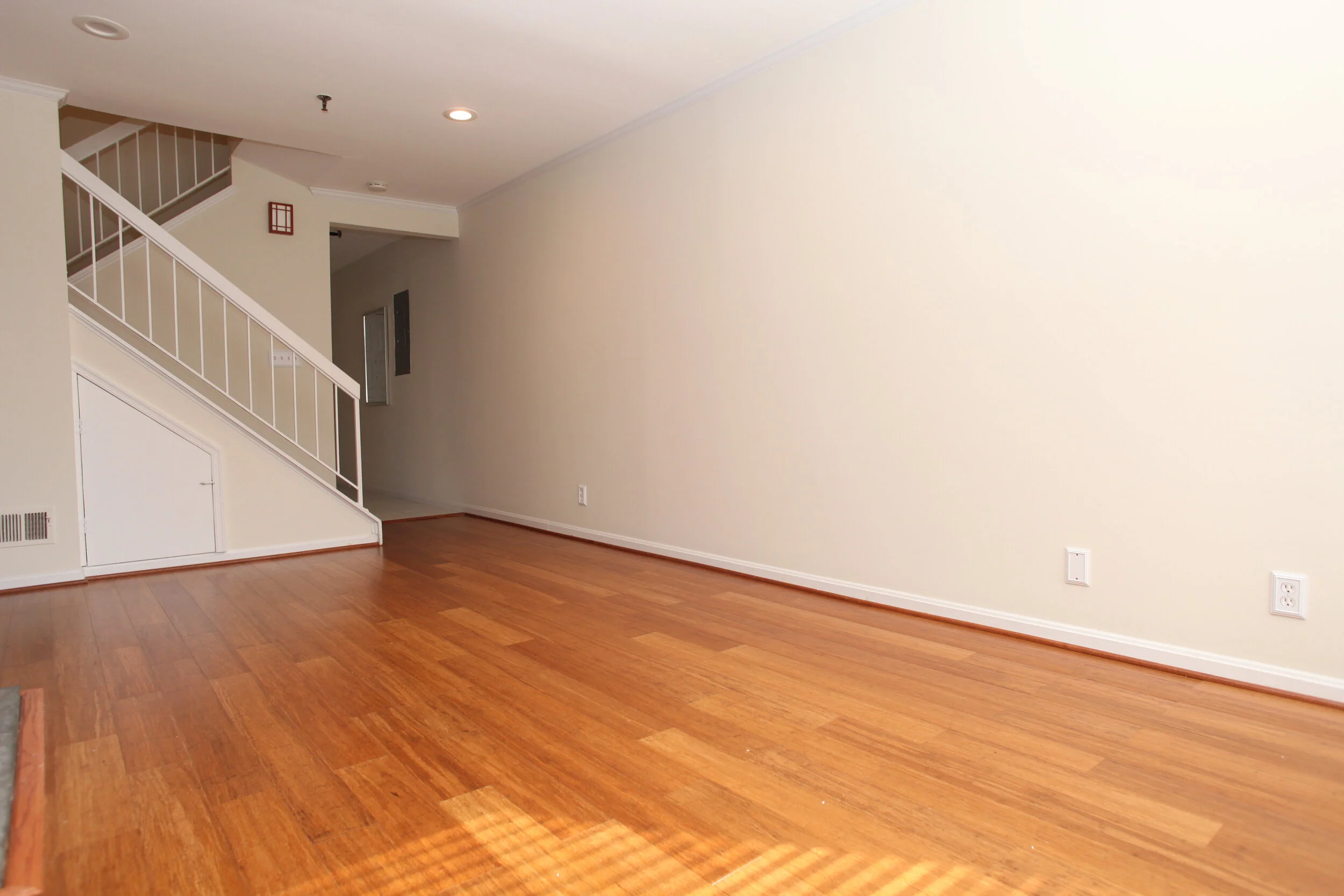 1054 Papermill Court NW ( SOLD )