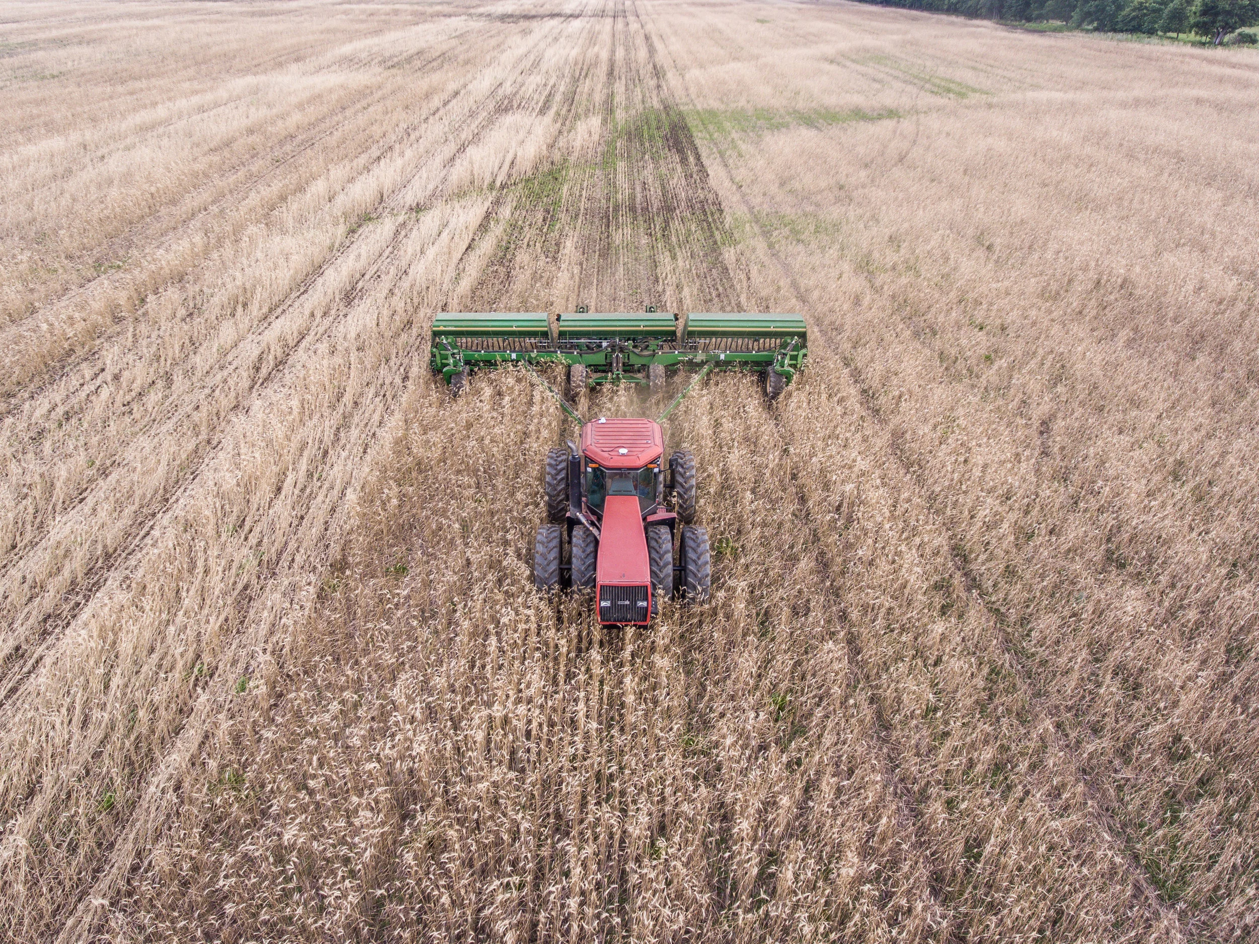 Planting cover crop mix into rye cover crop residue on prevented planting ground spring 2017