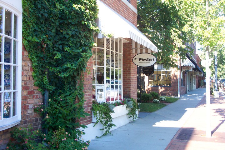Southern Pines Shopping & Dining