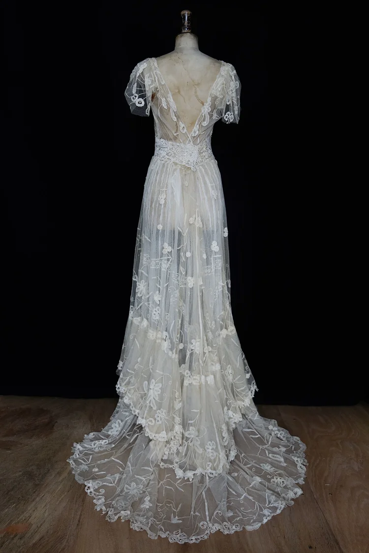 Beautiful Antique Brussels Lace wedding dress jane bourvis Beautiful Antique Brussels Lace wedding dress jane bourvis