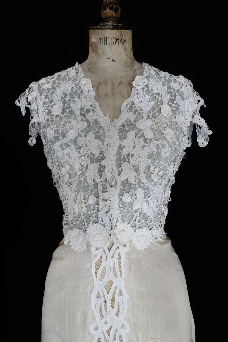 white christmas dresses Wedding Ivory Irish Lace Dress main image 0