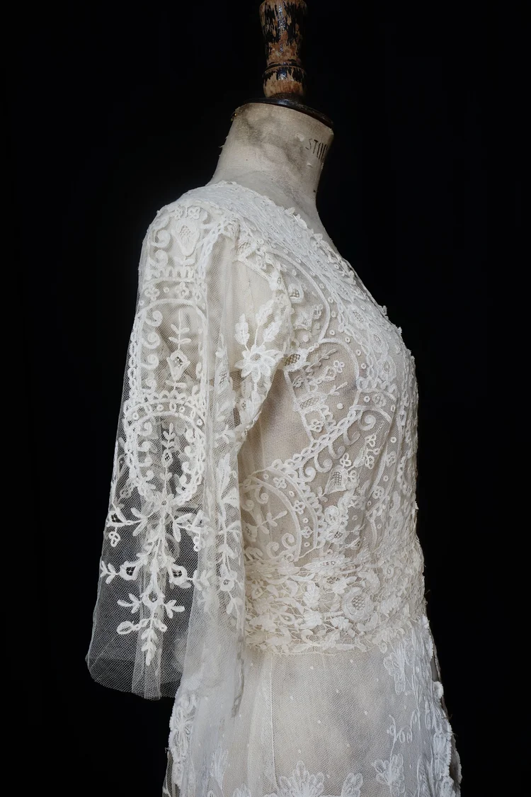 Fine Edwardian Lace Gown  jane bourvis