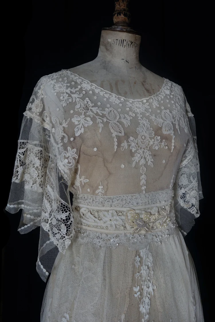 chinese dress ladies Vintage 1950s Cream Lace Cocktail Dress with Embellished Bodice, B34"  Ian  Drummond Vintage