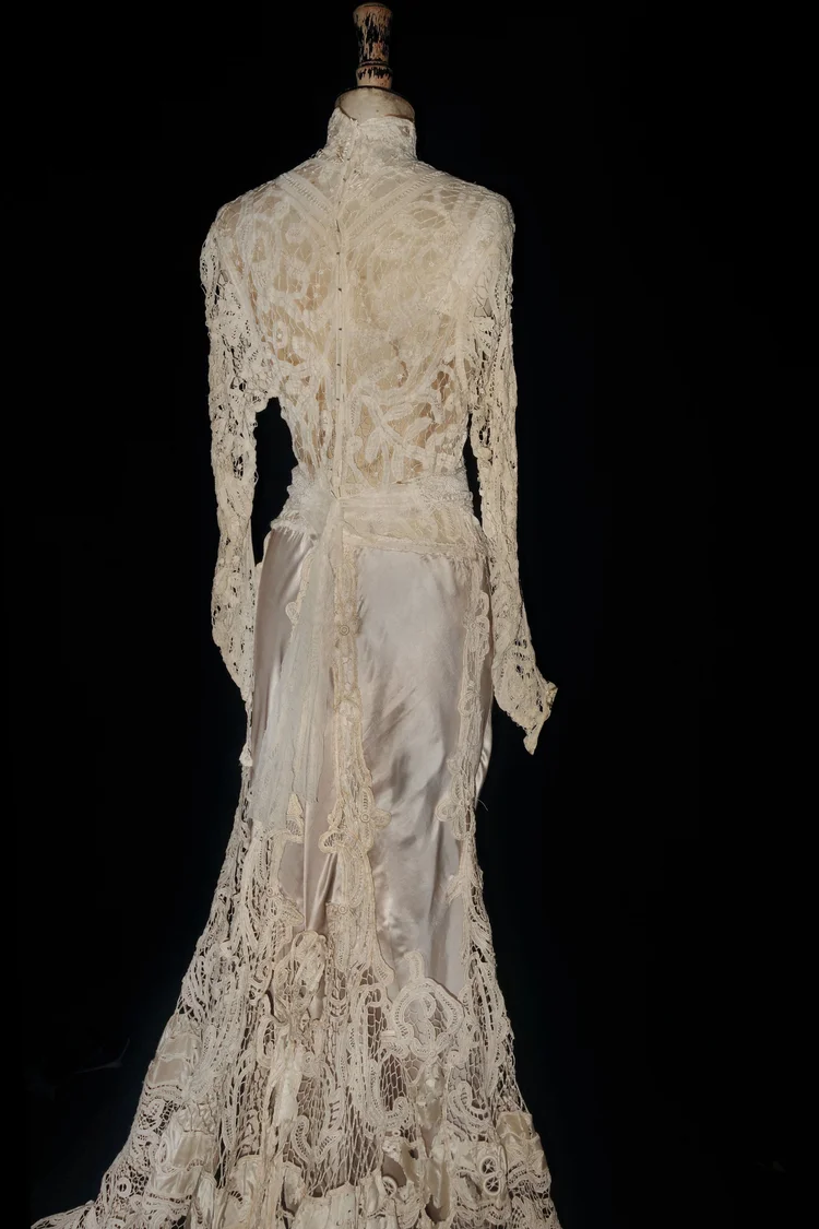 France製　ヴィンテージドレス High Necked, Antique Tape Lace and Silk Paneled Gown — jane bourvis