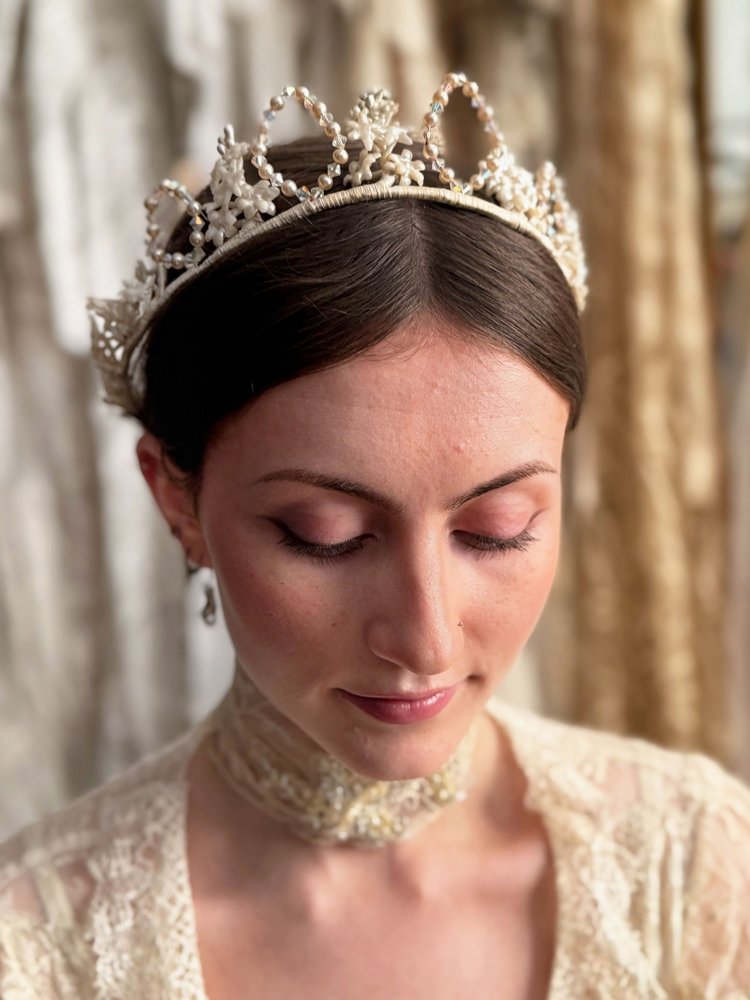 1930s Beaded and Pearl Bridal Crown with Wax Flowers — jane  display picture 2
