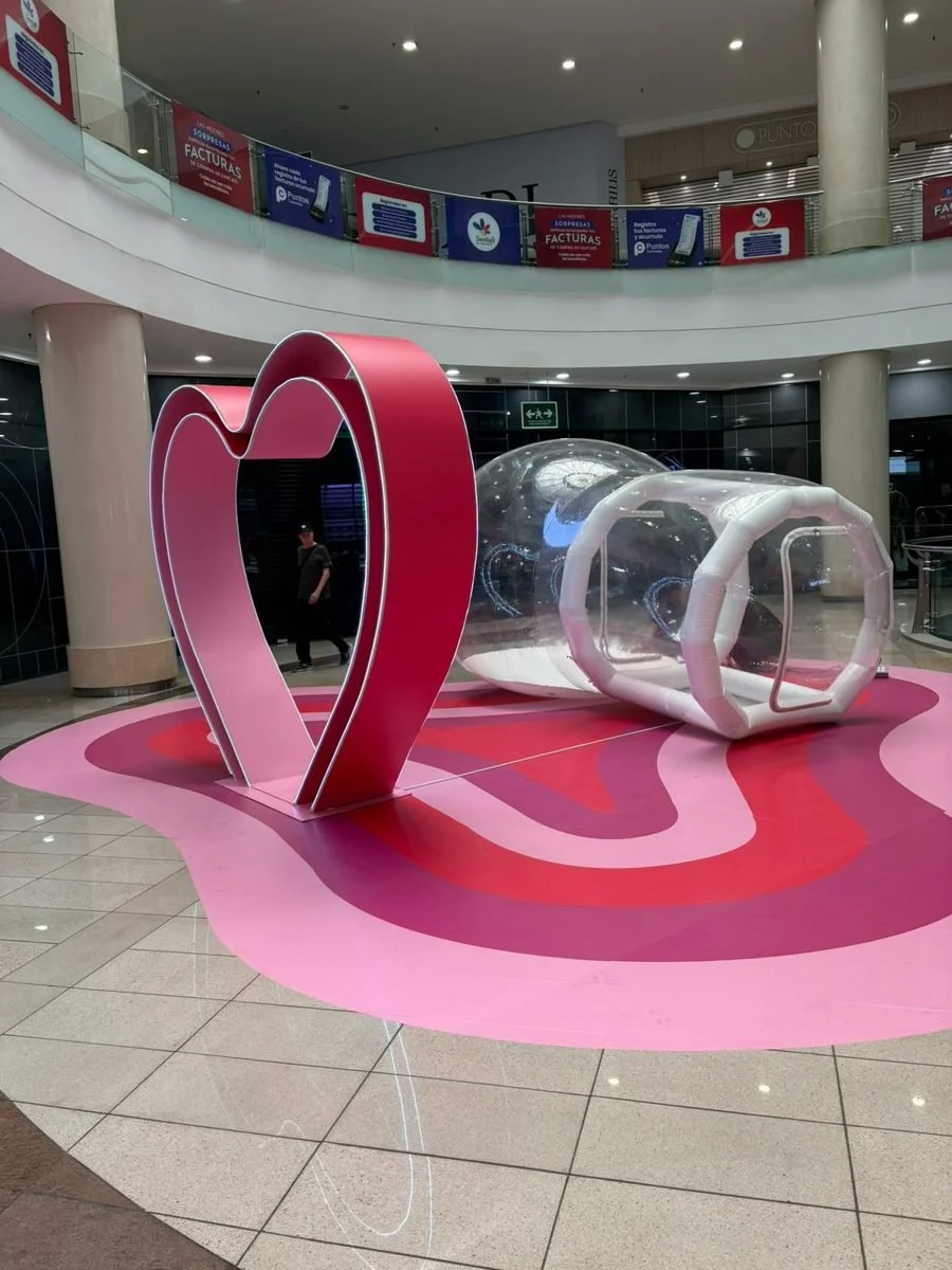Montaje real de la activación en el Centro Comercial Santafé