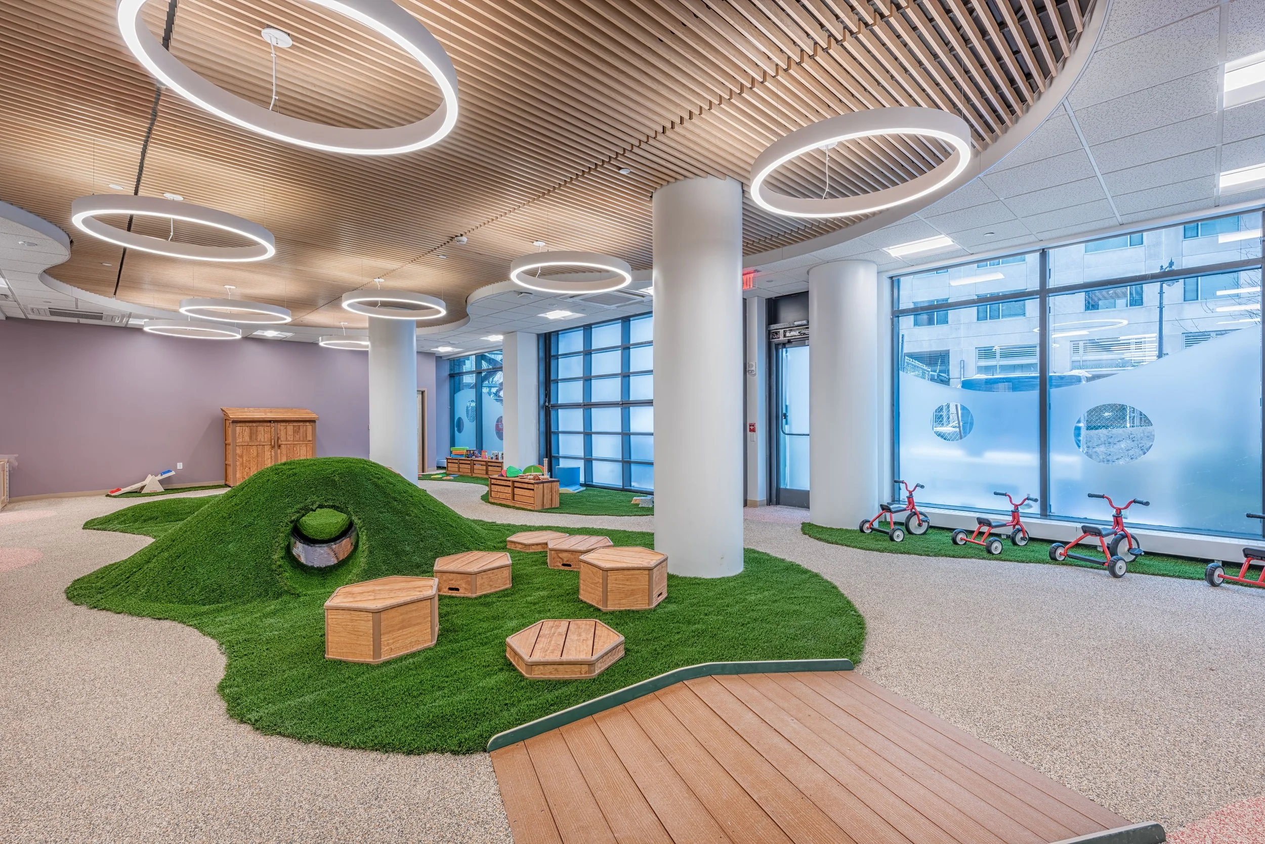 CHILD CARE CENTER<strong>Bright Horizons</strong