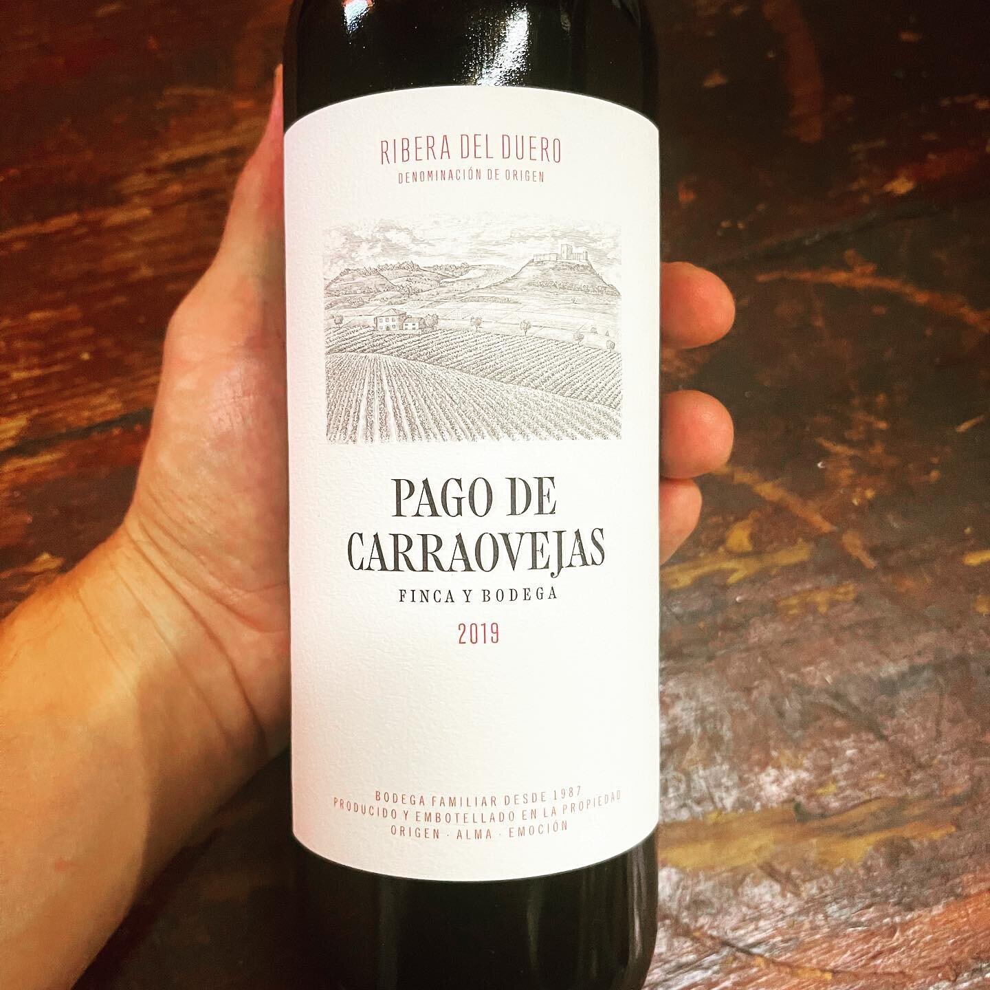 Pago de Carraovejas, 2019
D.O. Ribera del Duero

#vino #wine #winelover #winelovers #vinontinto #riberadelduero #vinosdeespa&ntilde;a🇪🇸